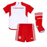 Camiseta Bayern Munich Primera Equipación Replica 2023-24 para niños mangas cortas (+ Pantalones cortos)
